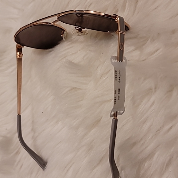 Rose Gold Aviator Sunglasses - Picture 5 of 5